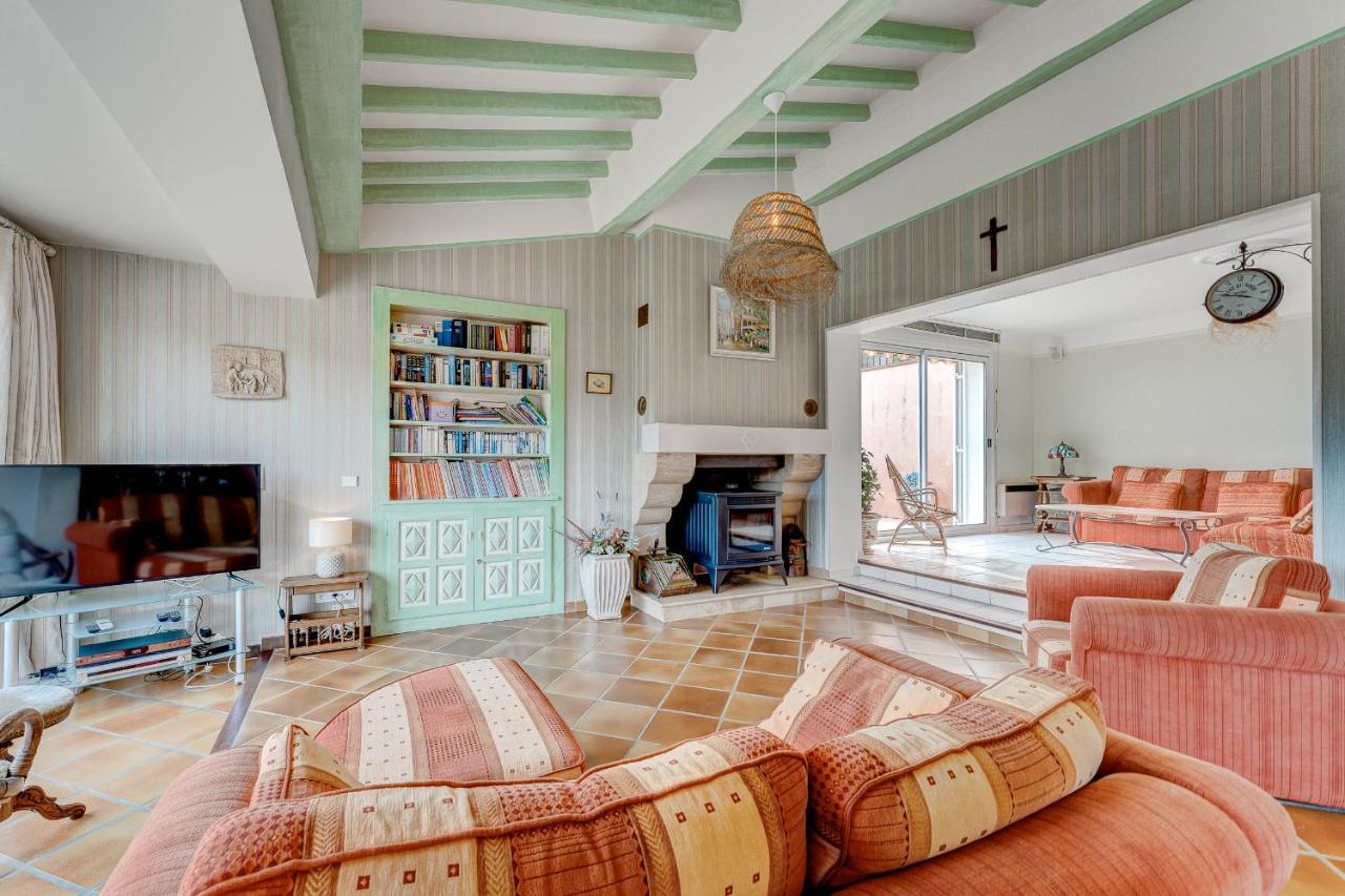 Villa Gilbert Vins-sur-Caramy Exterior foto