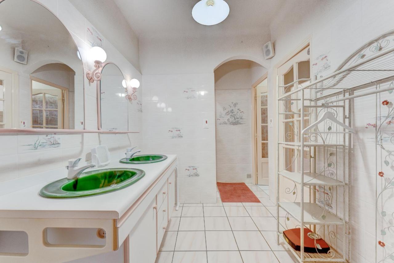Villa Gilbert Vins-sur-Caramy Exterior foto