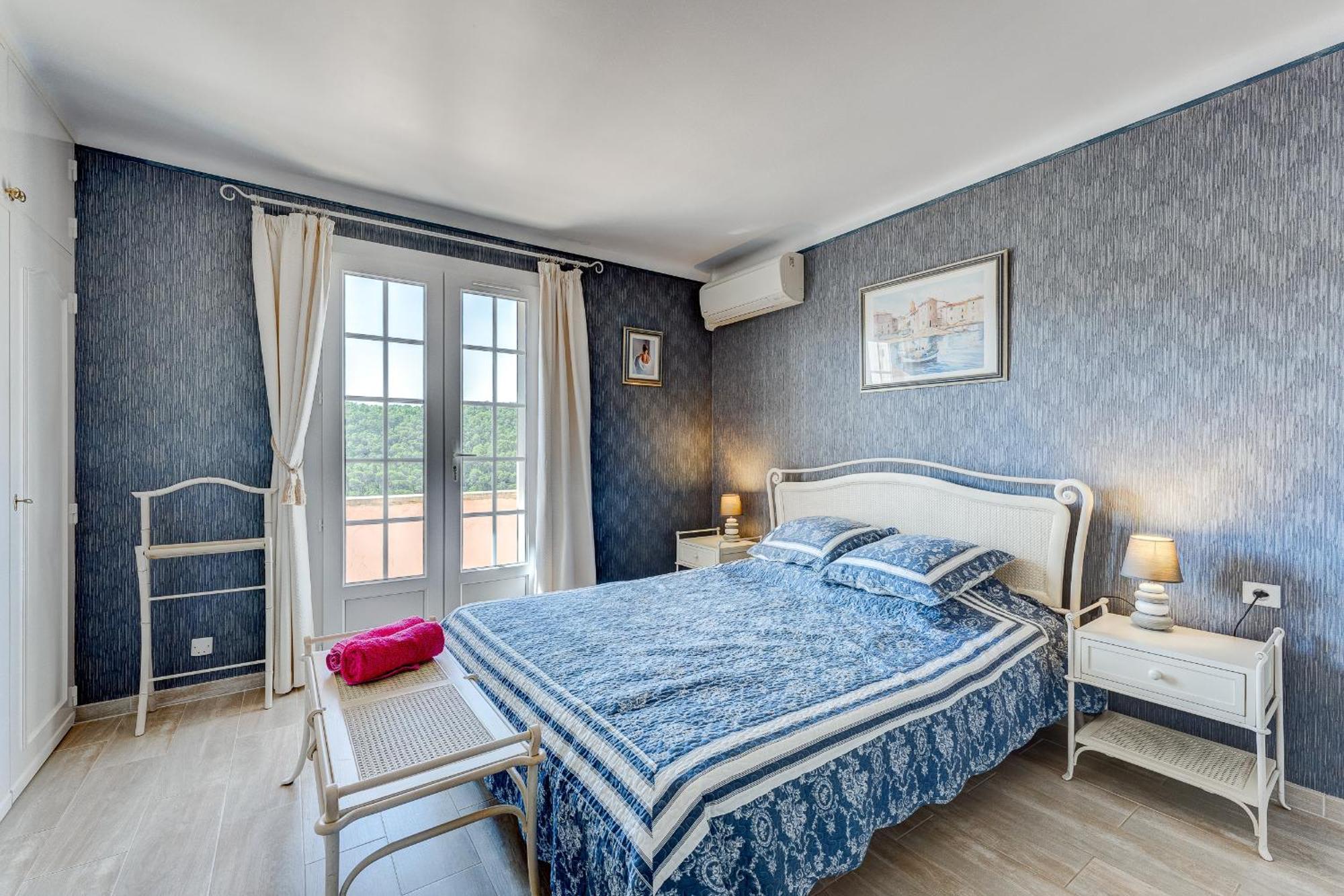 Villa Gilbert Vins-sur-Caramy Exterior foto